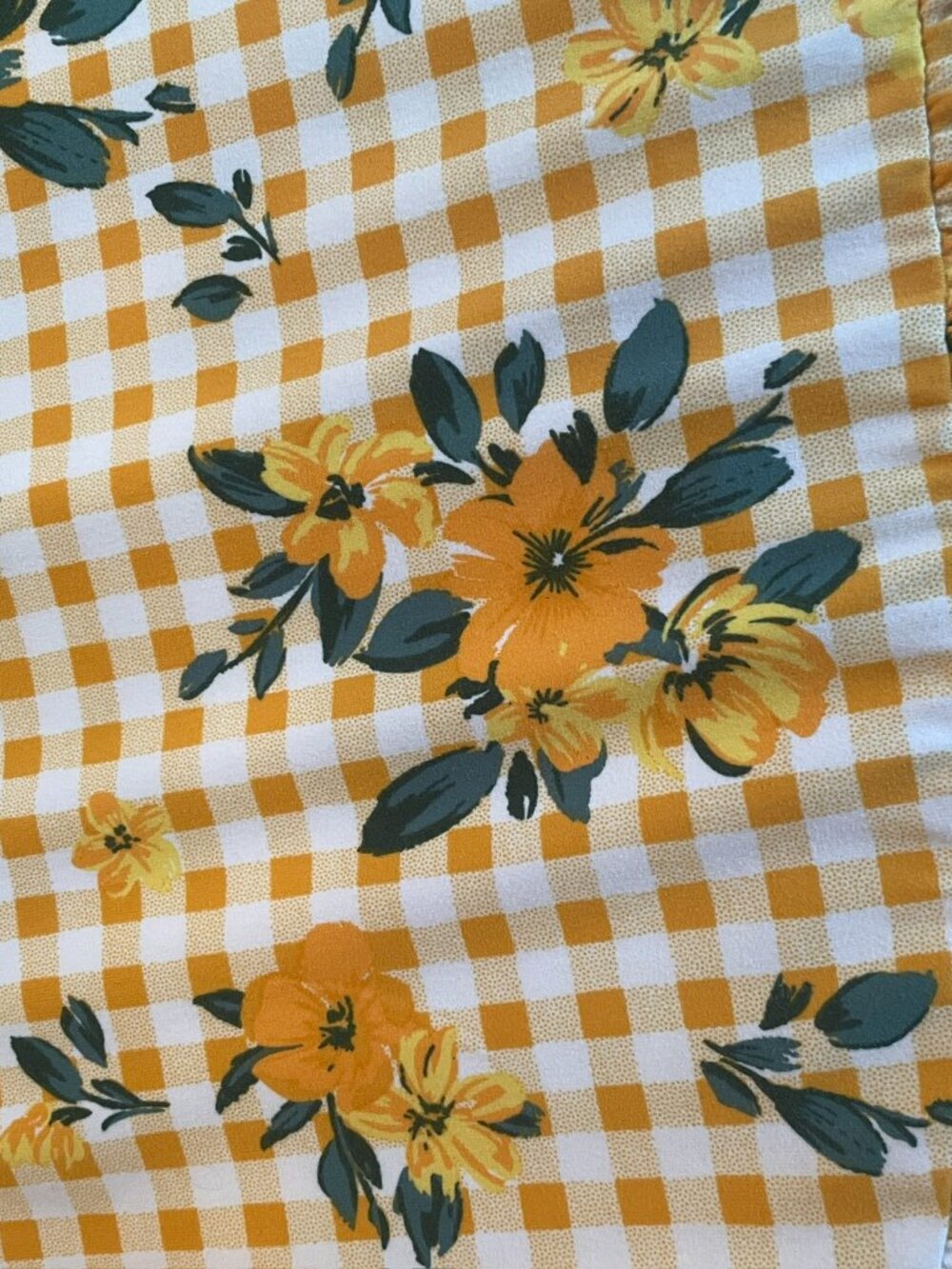 Bright, Breezy Summer Dress - Picture 6 of 6